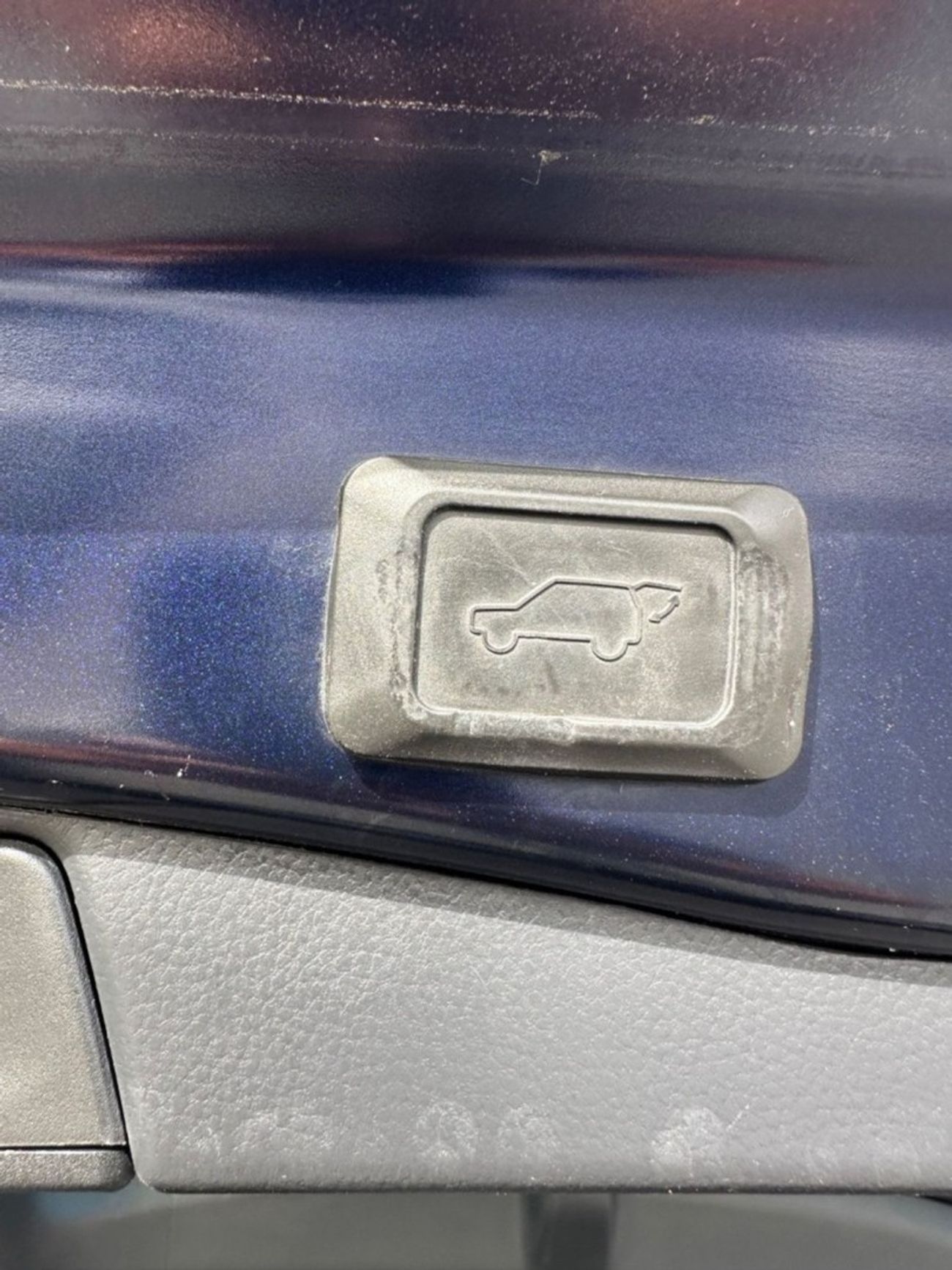 تويوتا راف ٤ Hybrid XSE, sunroof,leather seats, push start Full Option