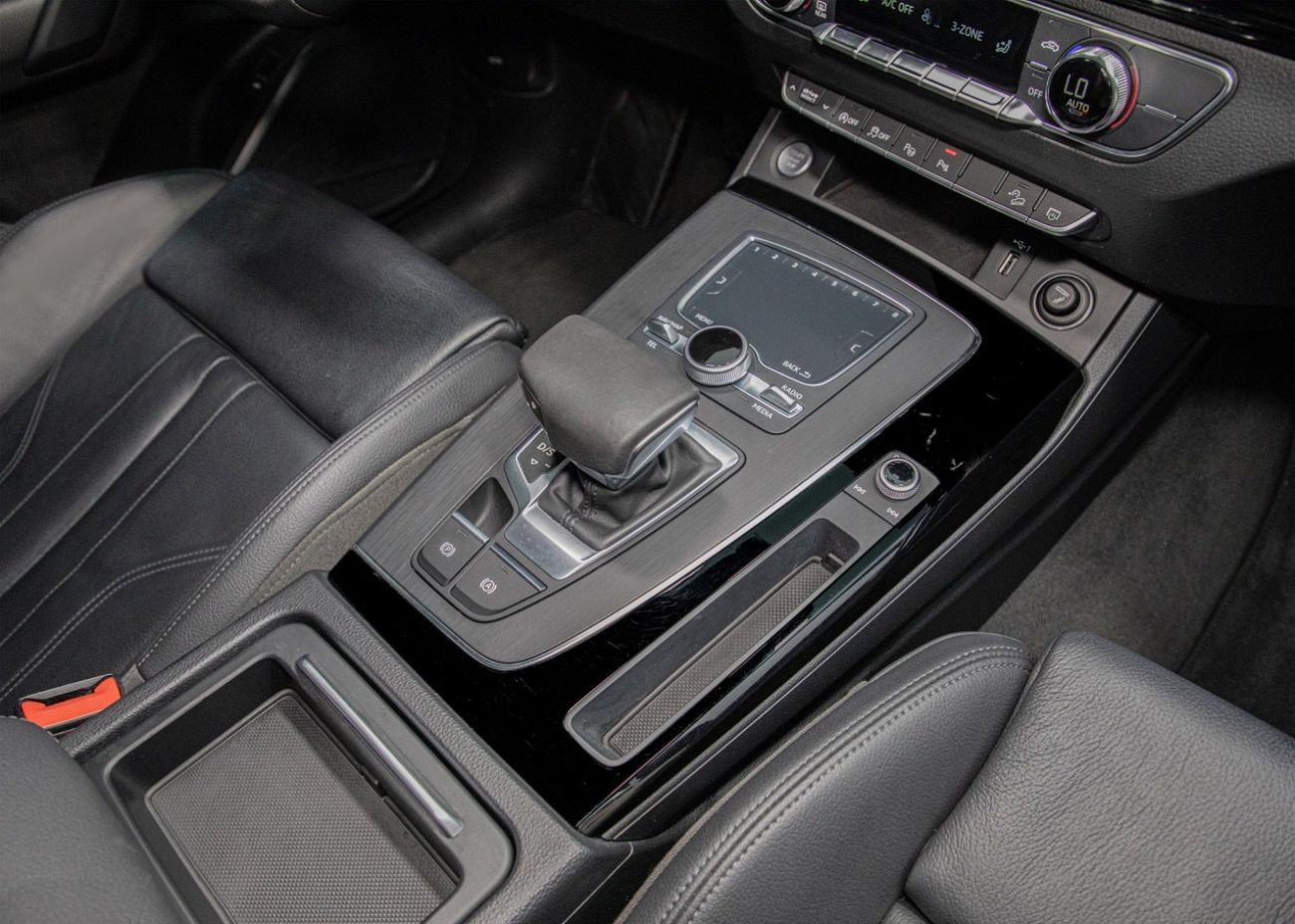 Audi Q5 45 TFSI Quattro S Line 2.0L (252 HP)