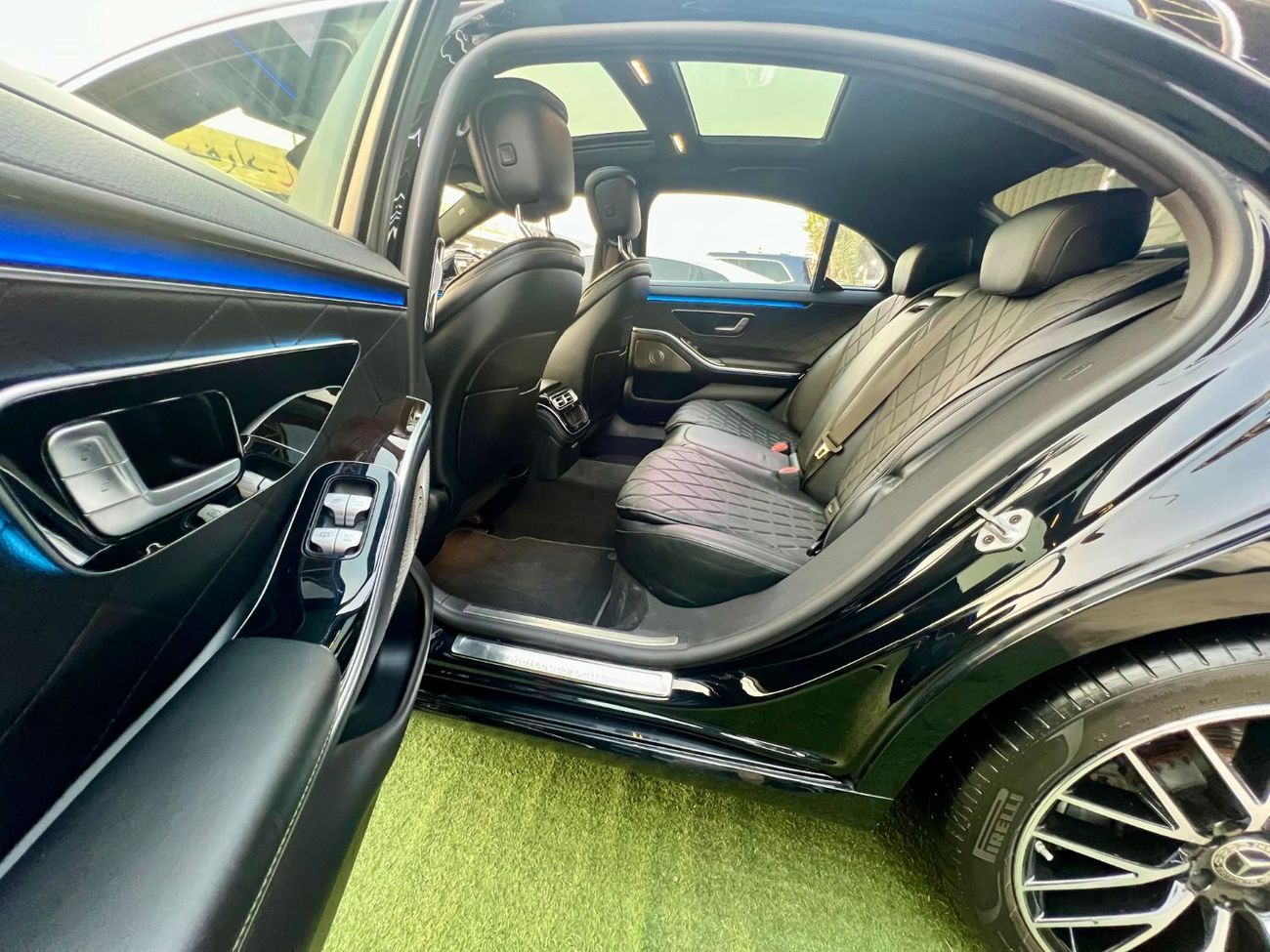 Mercedes-Benz S 580 4MATIC Exclusive 4.0L warranty one year bank financie available