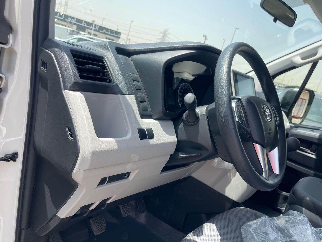 Toyota Hiace DX