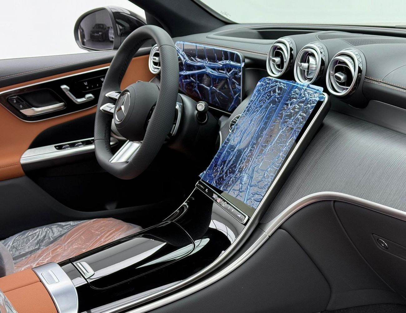 مرسيدس بنز GLC 200 4Matic *Brand New* 2025 Mercedes Benz GLC 200 AMG 4MATIC Premium Plus, 5 Years Mercedes Warranty, GC