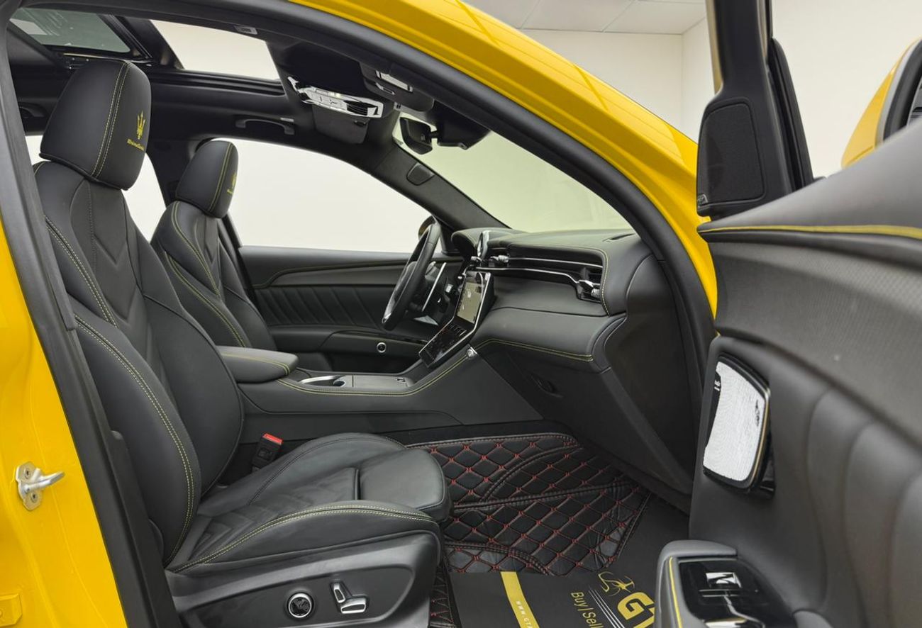 مازيراتي جريكال Trofeo 2023 Maserati Grecale Trofeo Primaserie, 2026 Maserati Warranty + Service Pack, Low Km, Japan