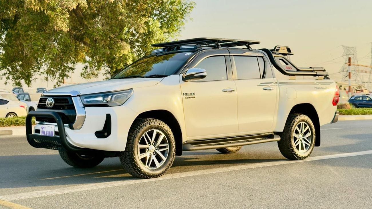 Toyota Hilux 2018 | DOUBLE CABIN | RHD | 2.8L DIESEL ENGINE | AUTOMATIC TRANSMISSION | RHINO ROOF RACK | NUDGE BA