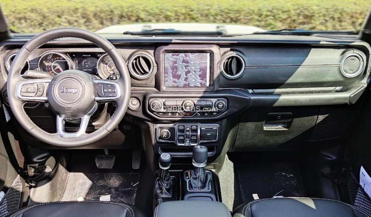 Jeep Wrangler Sahara Sky One Touch Power Roof GCC Specs Under Warranty