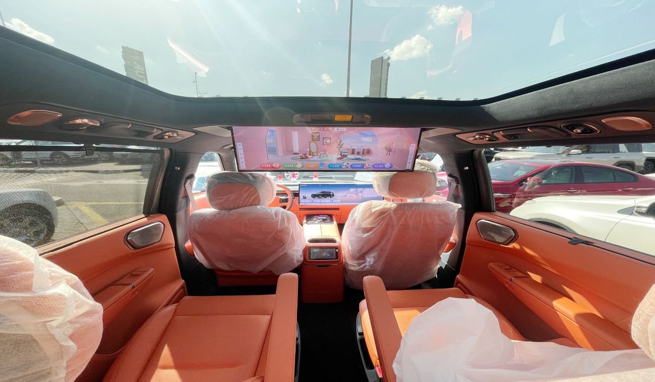 لينك أند كو 900 EM-P: A Chinese High-tech PHEV With 725 HPP