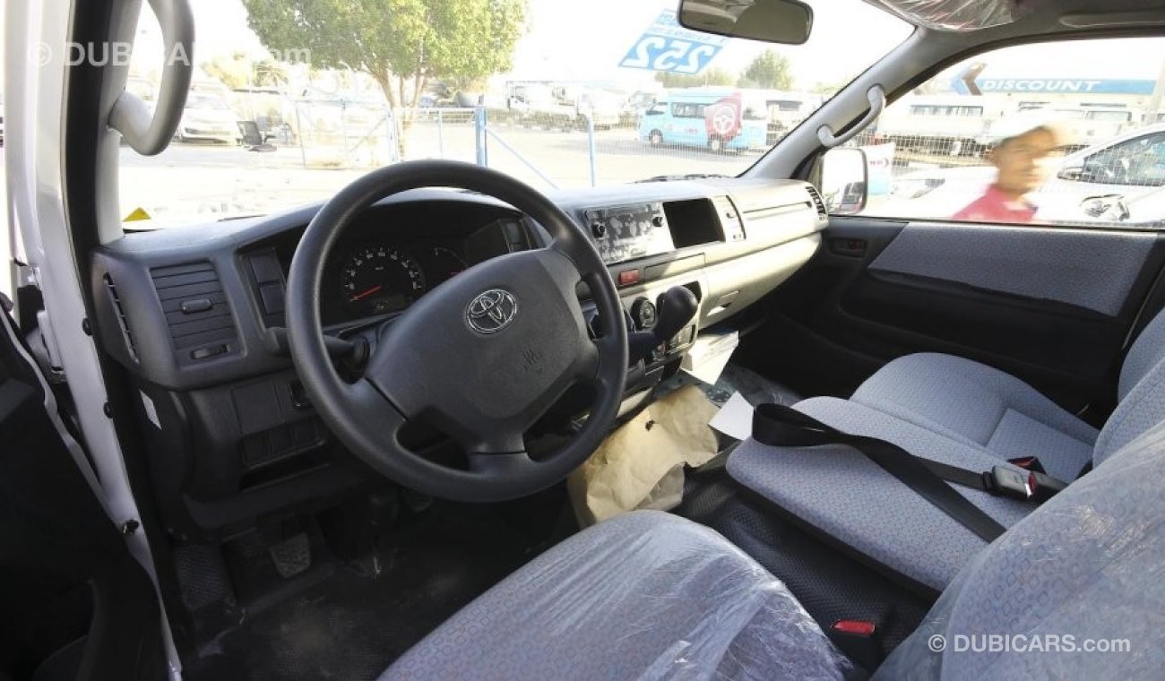 Toyota Hiace 16 Seater Diesel High roof