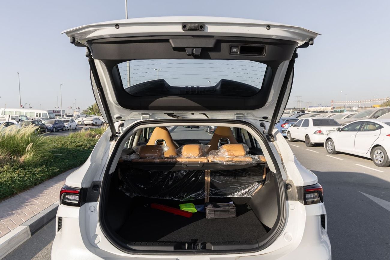Forthing T5 HEV DONGFENG FORTHING T5 | HEV | GCC | HYBRID | V4 | WHITE | 2026