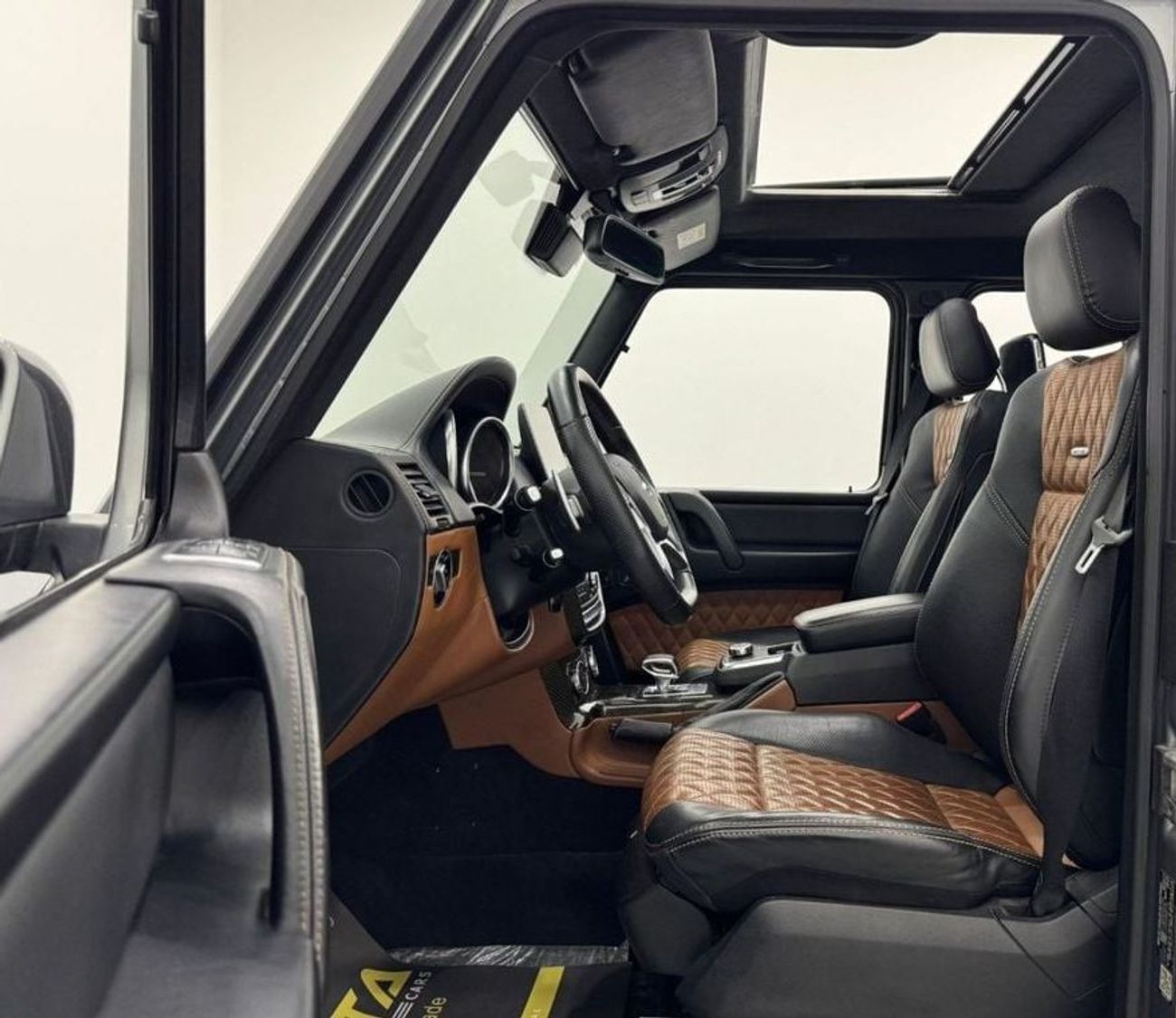 Mercedes-Benz G 63 AMG Std 5.5L 2017 Mercedes Benz G63 AMG, Full Mercedes Service History, Carbon Fiber Package, GCC