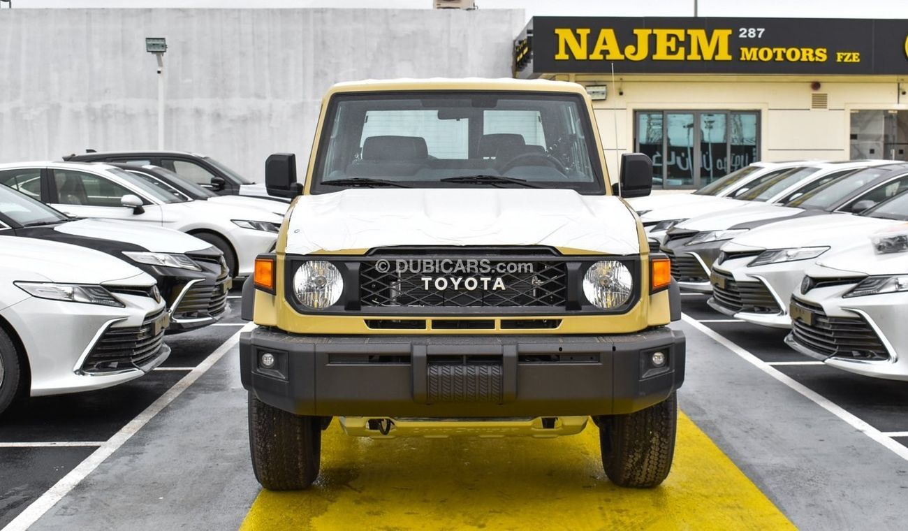 تويوتا لاند كروزر 70 4.0L V6 Petrol M/T