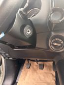 Toyota Hilux 2.7L - Super White Inside Red