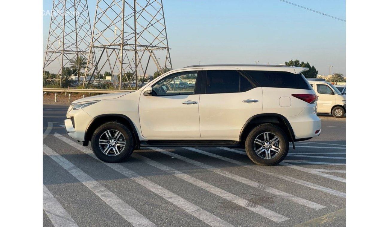 تويوتا فورتونر 2021 Toyota Fortuner EXR 2.7L V4 GCC 4x4