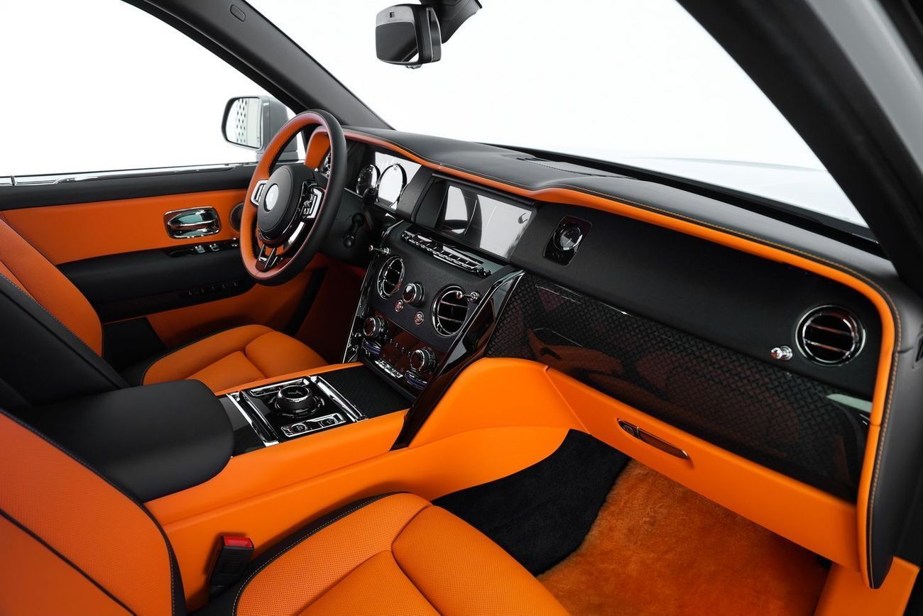 رولز رويس كولينان Rolls Royce Cullinan Black Badge