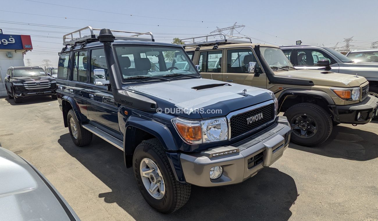 Toyota Land Cruiser 70 76 LX LIMITED V8 4.5L TURBO DIESEL 4WD 5 SEAT MT
