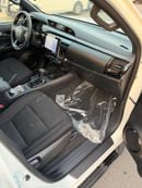 Toyota Hilux DC 4.0L PETROL ADVENTURE AUTOMATIC TRANSMISSION ( FOR RE EXPORT ONLY )