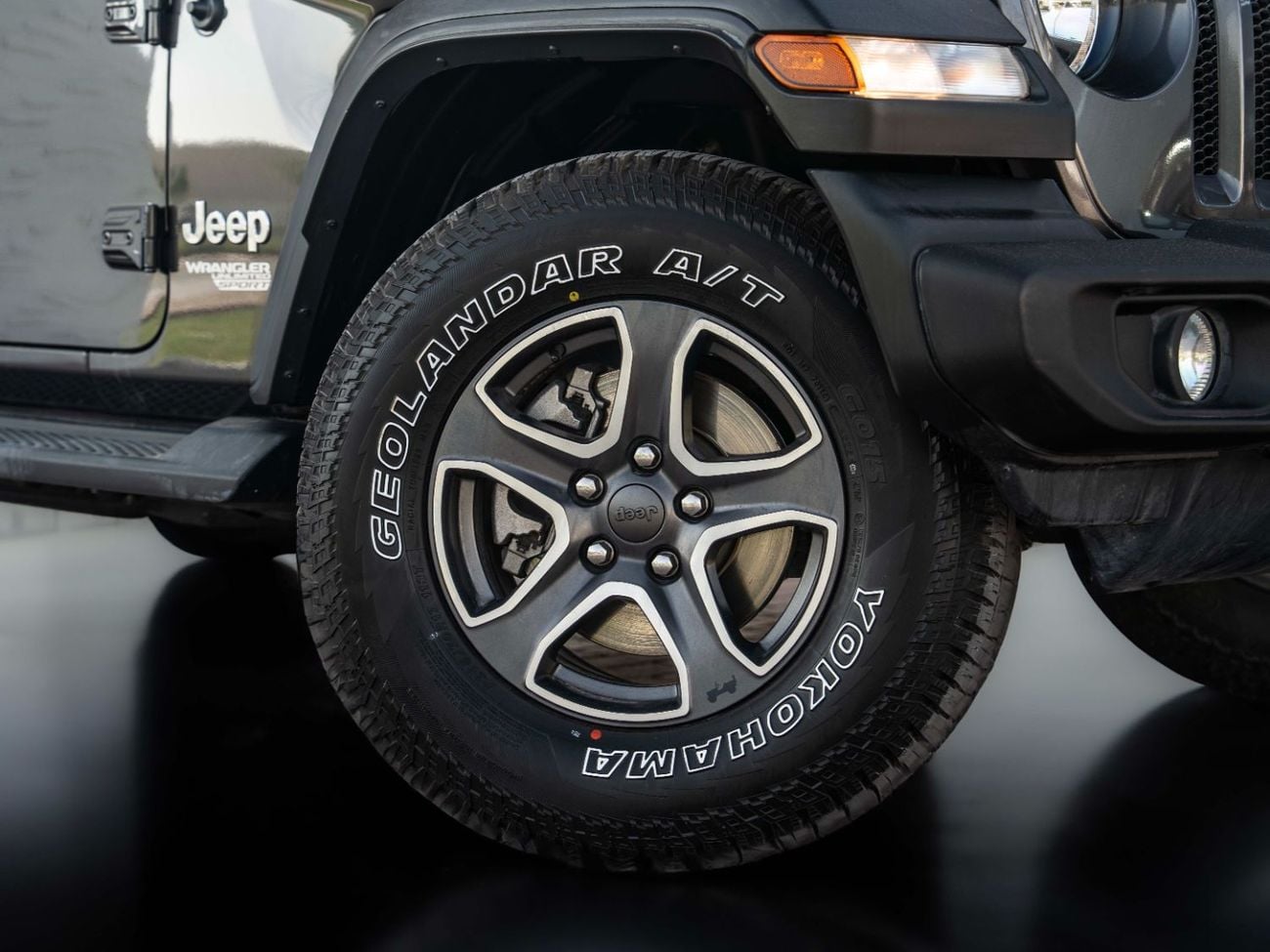 Jeep Wrangler Unlimited Sport 3.6L A/T