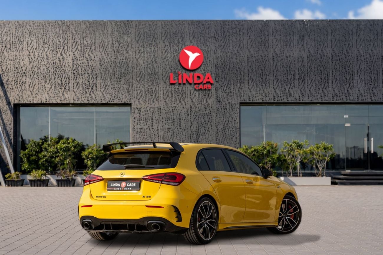 Mercedes Benz A35 AMG Mercedes-Benz A35 AMG Turbo 4MATIC (LOW MILEAGE) 2023 GCC | Agency Warranty | Service Contract