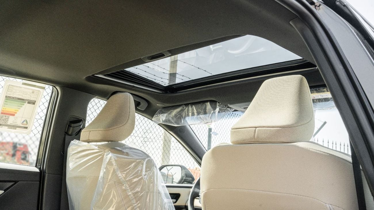 تويوتا كامري LE HEV 2026 Toyota Camry E-plus 2.5L AT Hybrid (Black-Beige)