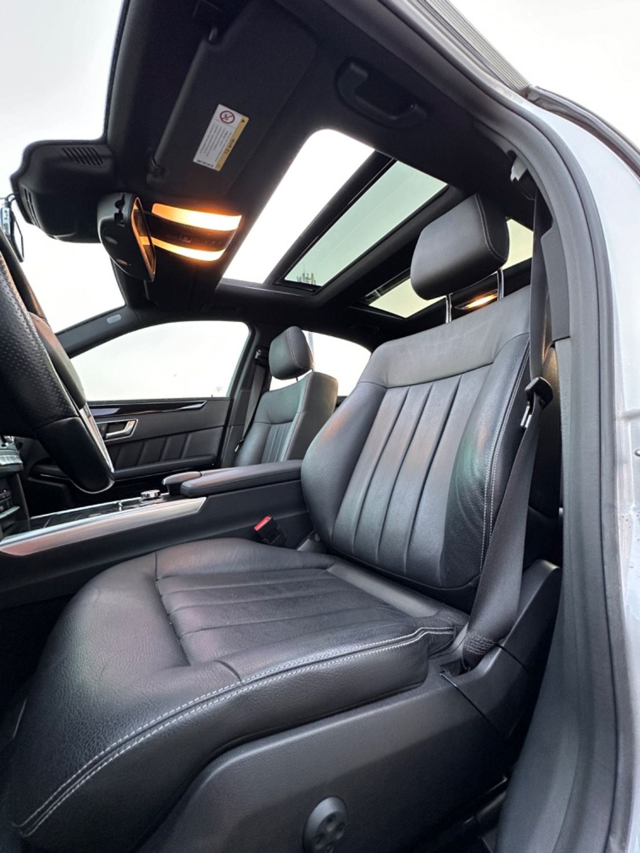 Mercedes-Benz E300 AMG خاليه من الحوادث