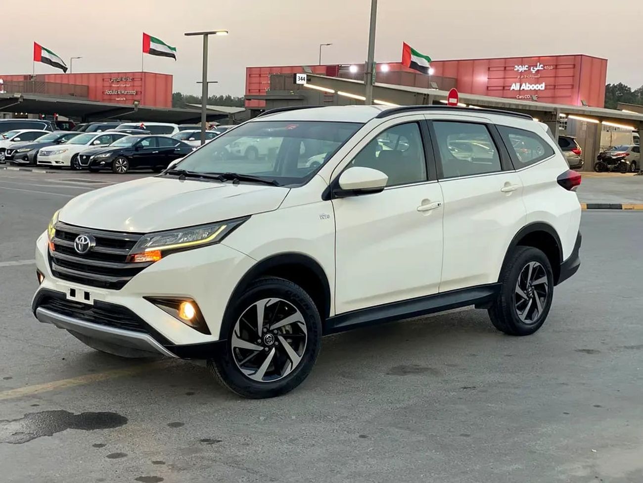 تويوتا راش EX 1.5L ويوتا راش — |