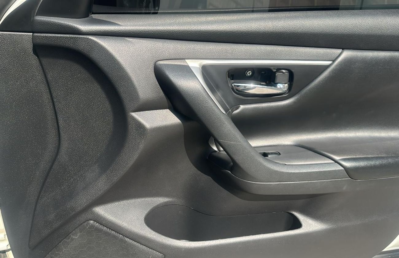 Nissan Altima S 2.5L