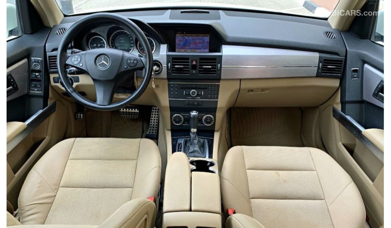 مرسيدس بنز GLK 300 GCC - MERCEDES-BENZ - GLK 300 - 2012 - PANORAMIC ROOF - EXCELLENT CONDITION -