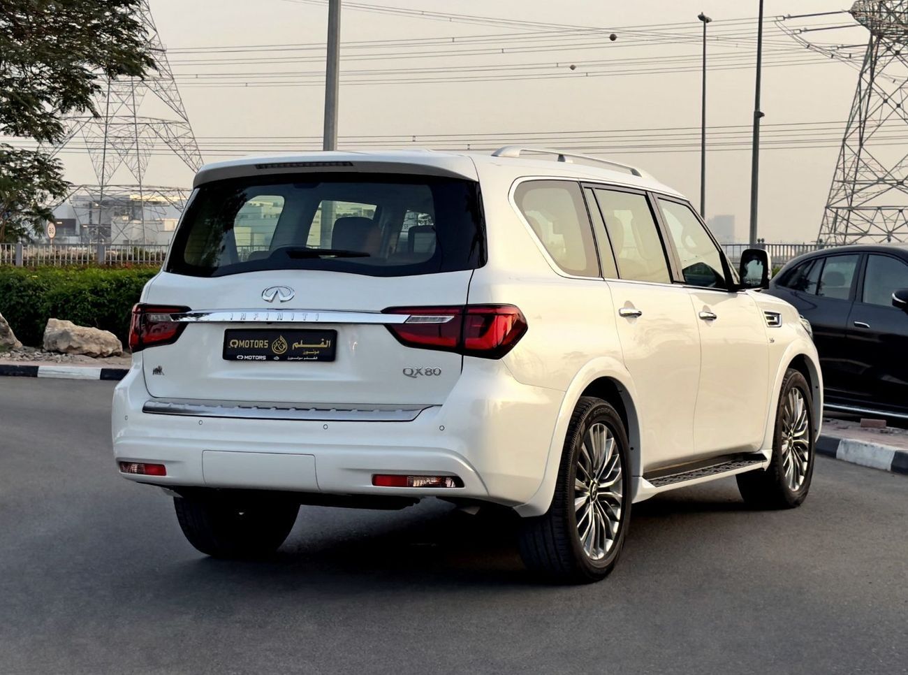 Infiniti QX80 Luxe 7st 5.6L