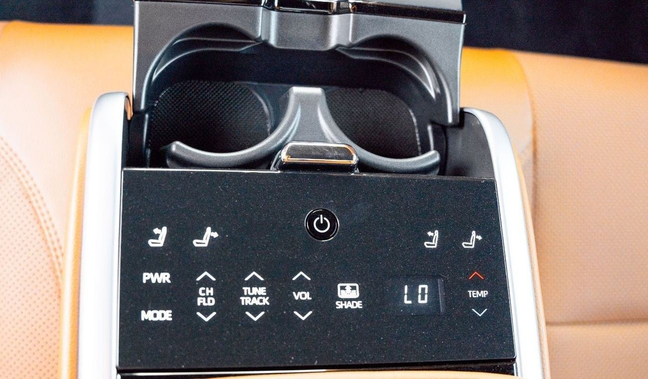 تويوتا كامري Toyota Camry Lumiere 2.5L HEV Full option - GCC (Export Price)