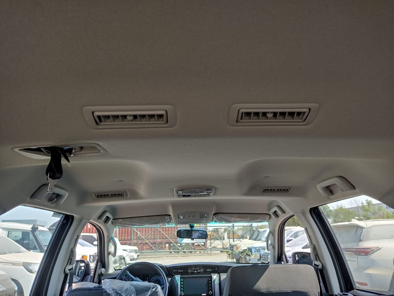 تويوتا فورتونر FORTUNER 2.7L PETROL V4 | AUTOMATIC | 0 KM | 03 YEARS WARRANTY