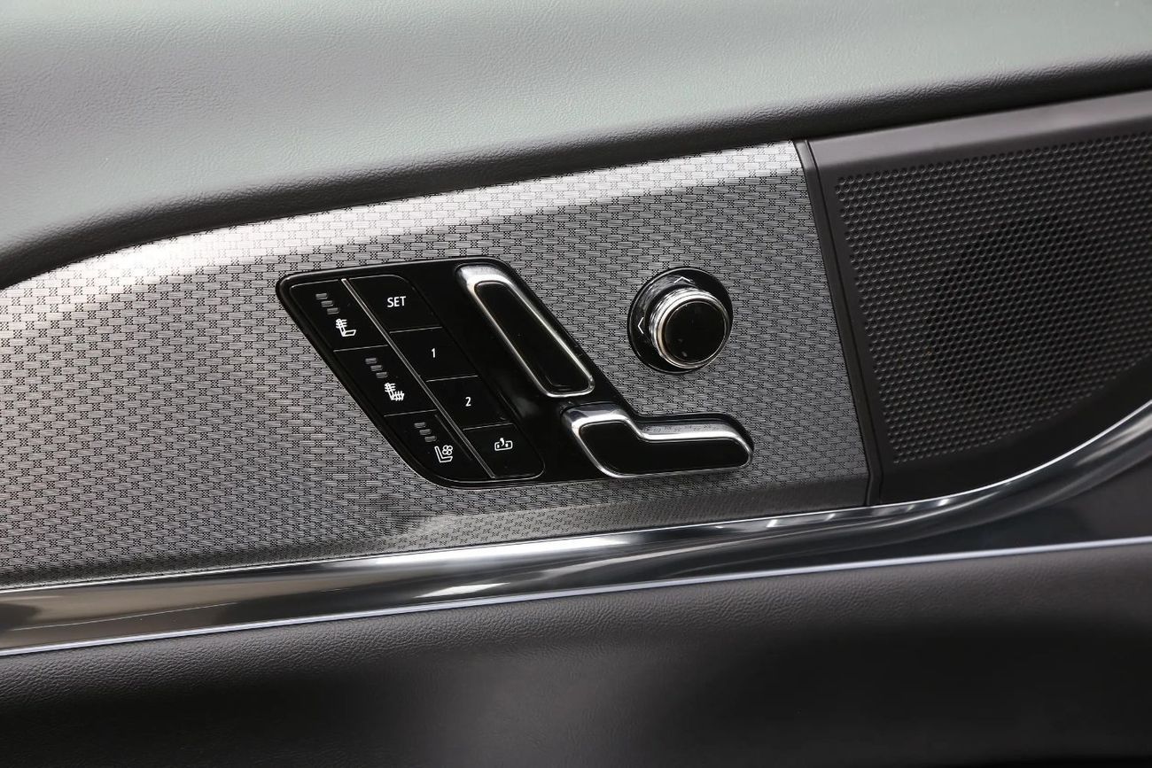 Cadillac XT5 2026 Model 28T All-Wheel Drive Luxury Edition