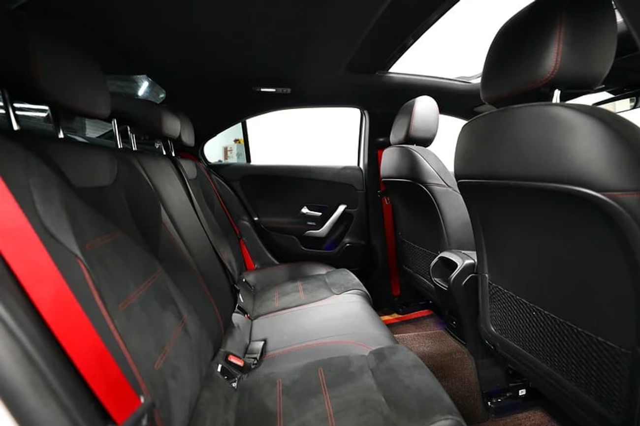 مرسيدس بنز A 35 AMG Premium 2.0L