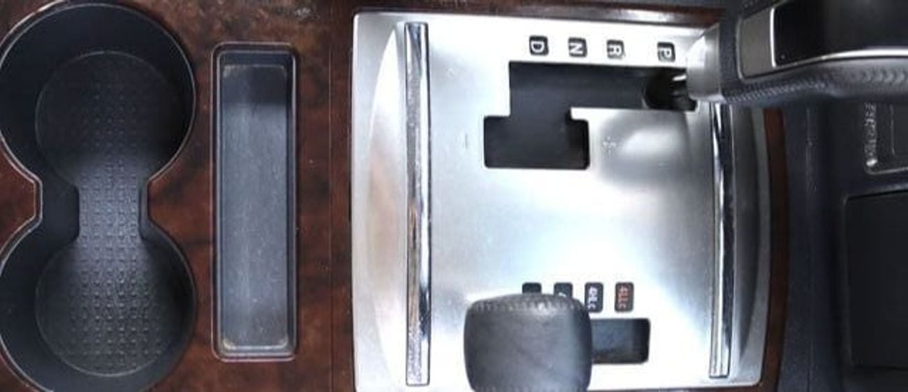 Mitsubishi Pajero GLS 3.8L Mitsubishi Pajero 2020 -GCC- Accident-free -7seats - 3.8L-V6 - KM 92000 - In excellent cond