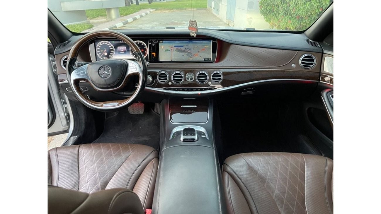 Mercedes Maybach S560 Maybach KT2020