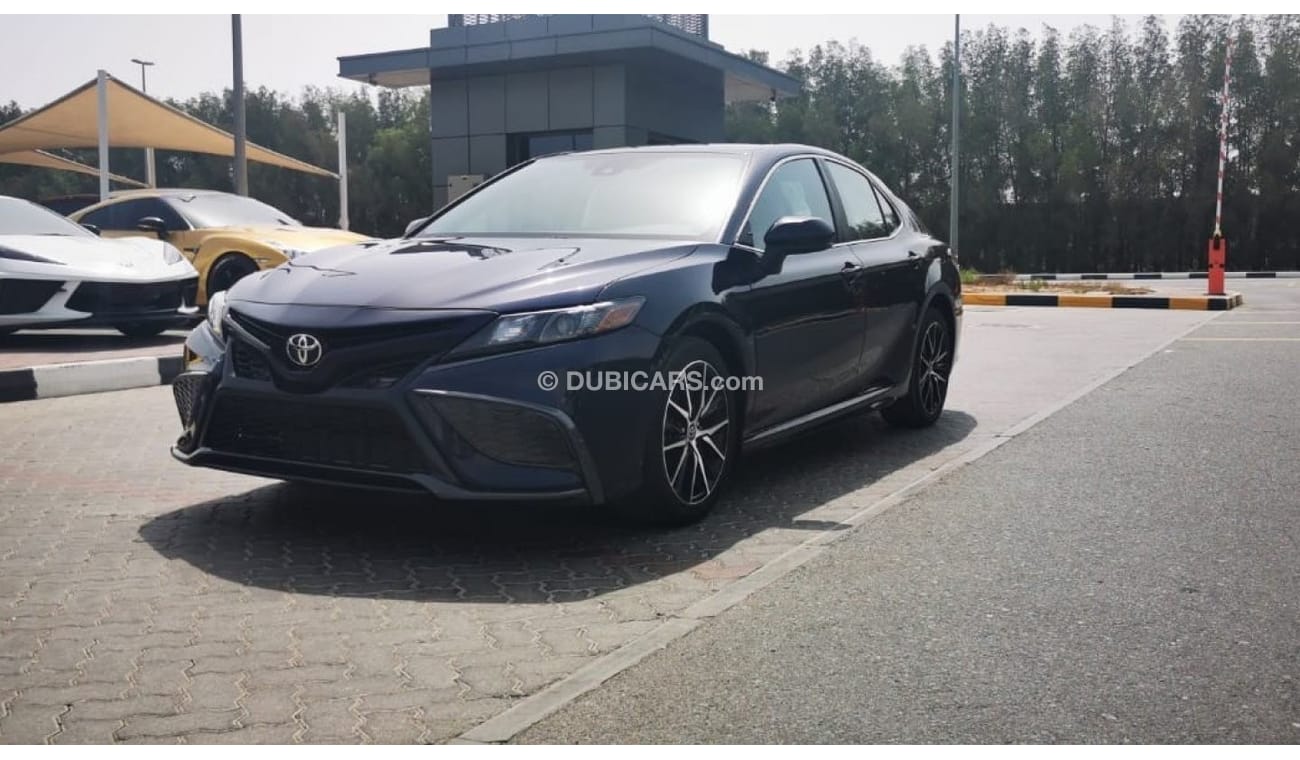 Toyota Camry SE - Sports Edition