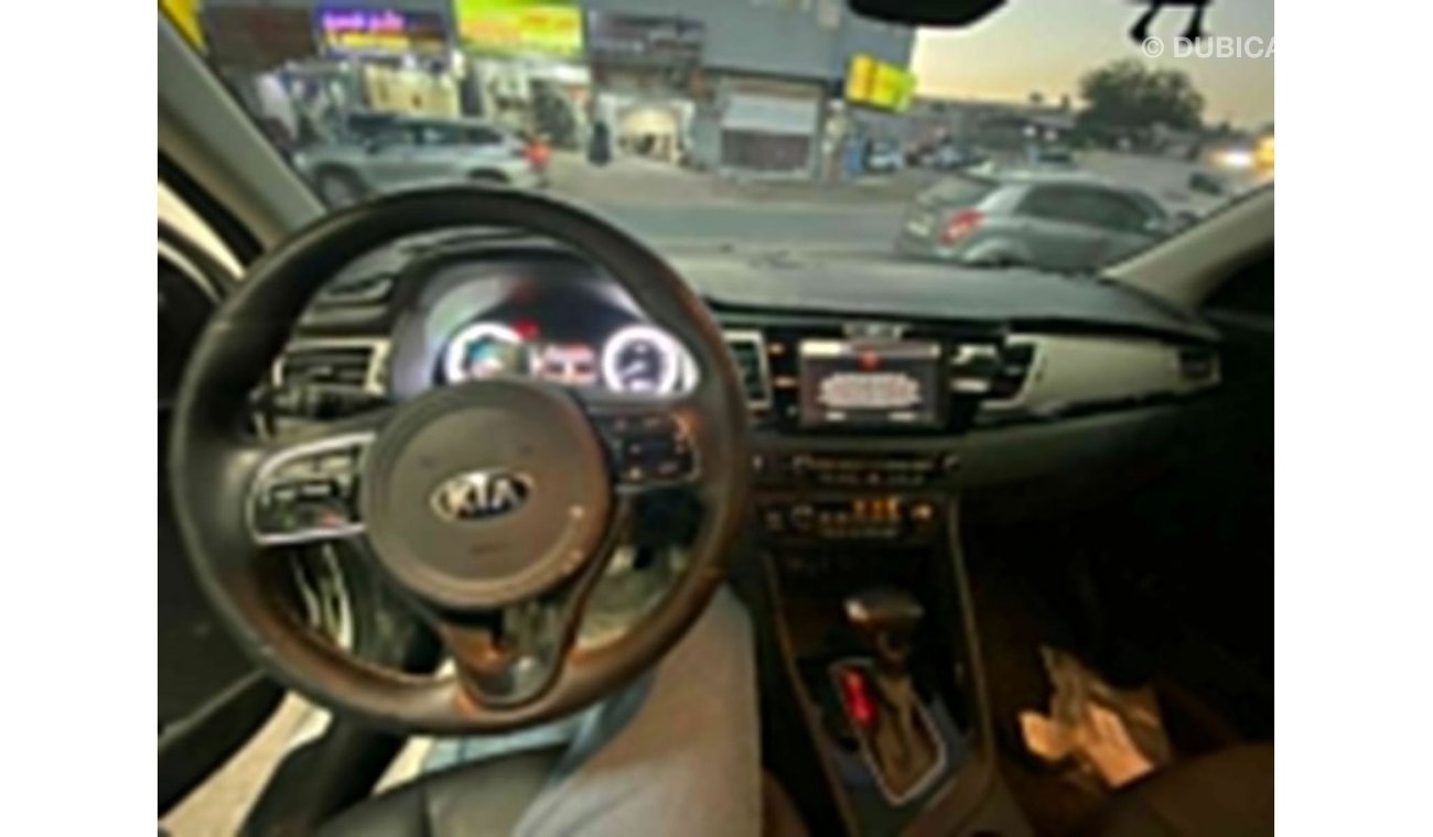 كيا نيرو kia niro 2017