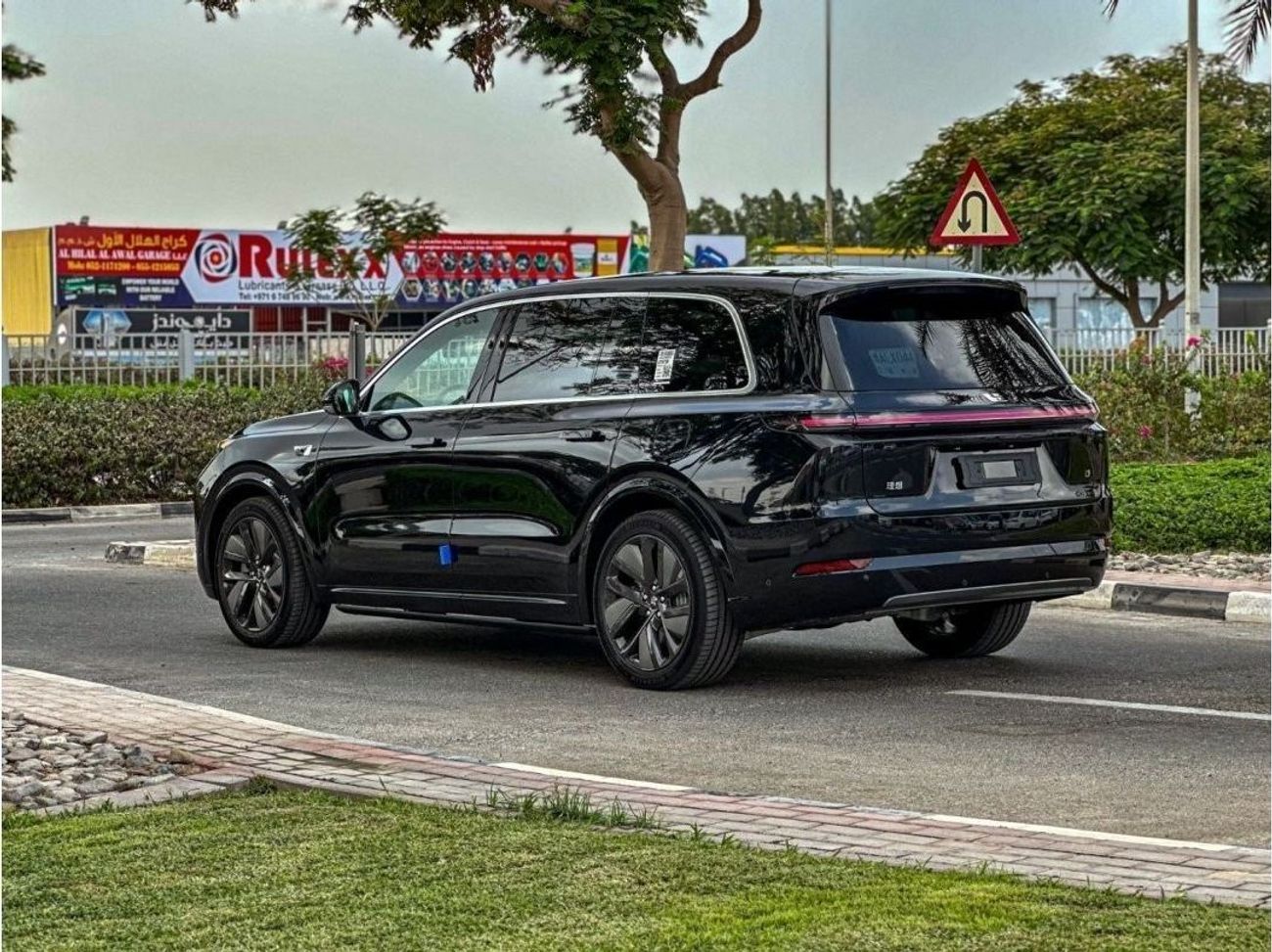 لي اوتو L9 2024 NEW LI AUTO / L9 ULTRA / HYBRID (PLUG-IN) / CLTC (1,412 KM) / WARRANTY