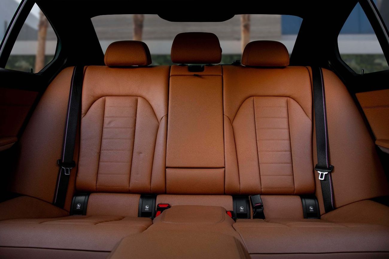 BMW 330i M Sport 2.0L (255 HP)