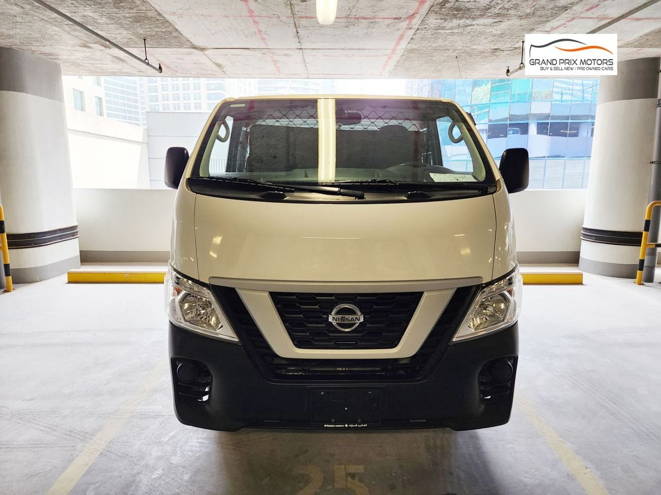 Nissan Urvan STD 3 seater Manual