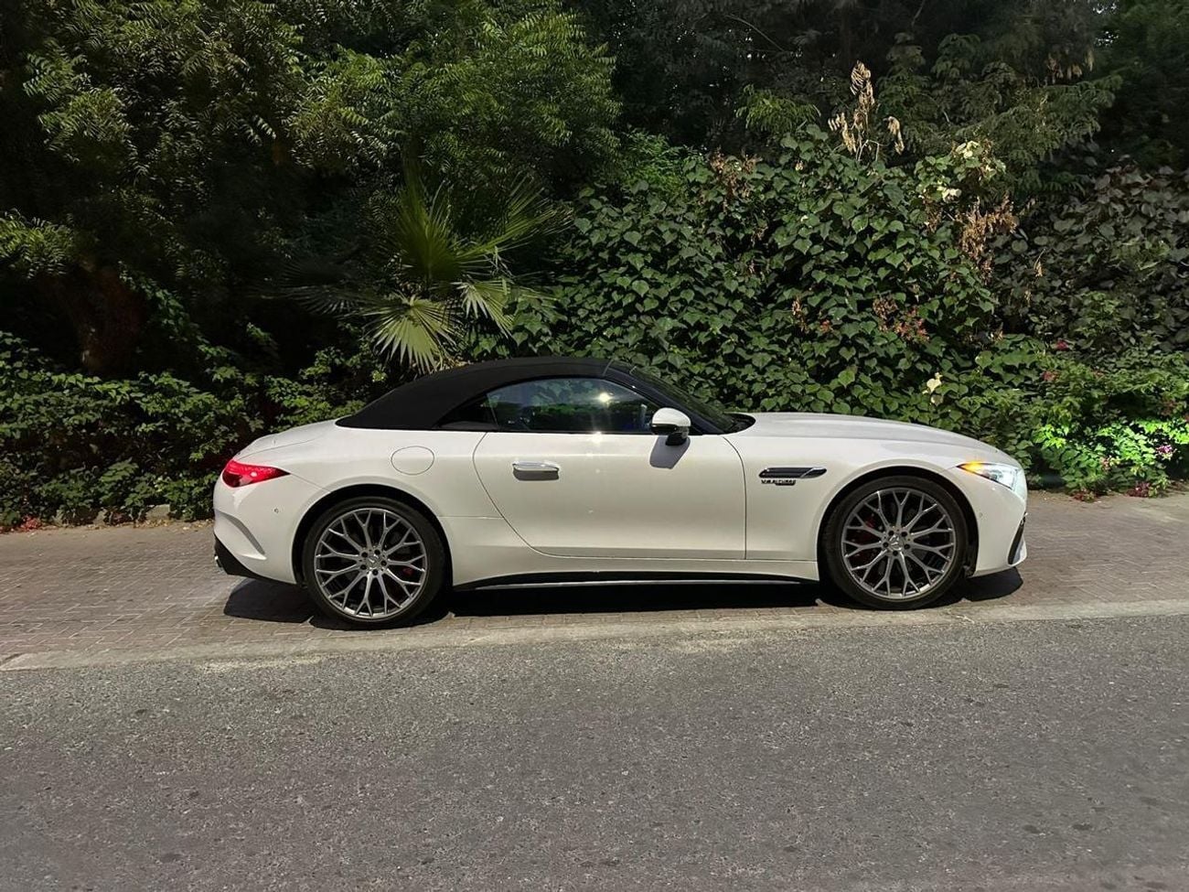 مرسيدس بنز SL 55 AMG Roadster 4Matic+