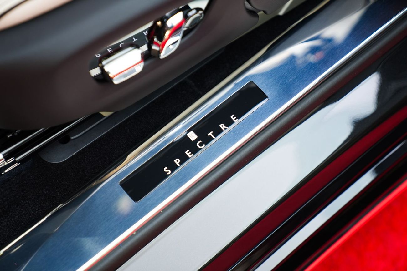 رولز رويس سبيكتر Brand New Rolls Royce Spectre