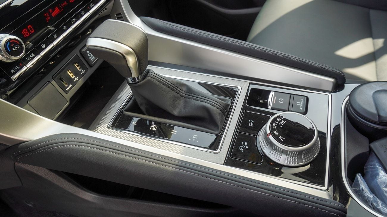 ميتسوبيشي مونتيرو سبورت 3.0L