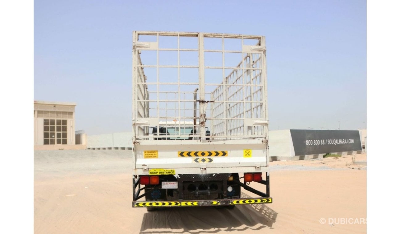 نيسان يونايتد ديزل 2016 - UD MK 210 - 7 TON - GCC SPECS  - EXCELLENT CONDITION VAT EXCLUDED