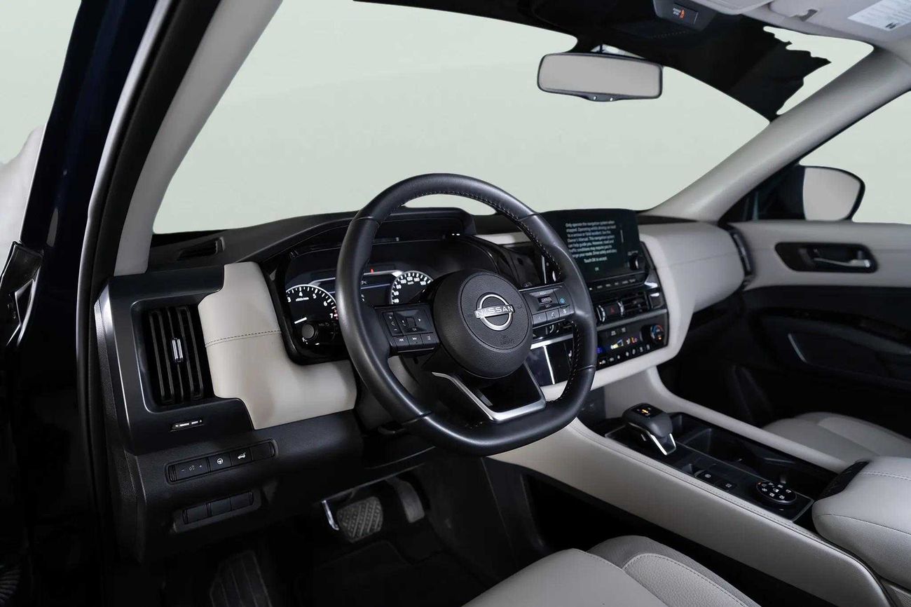 Nissan Pathfinder SV 3.5L (260 HP) 4WD SV 3.5