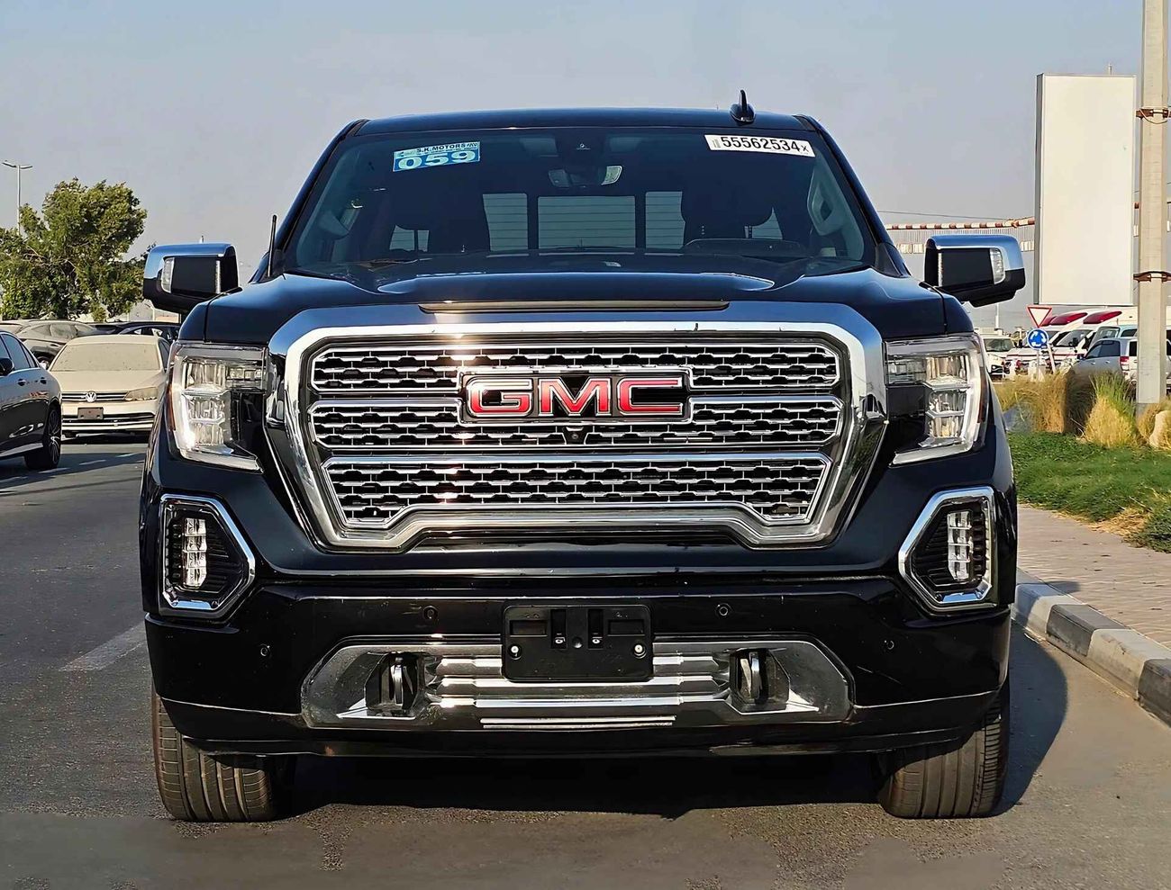 جي أم سي سييرا K 1500 DENALI/ CLEAN TITLE/ V8 5.3L 4WD/ 1881 MONTHLY/ LOT# 15050
