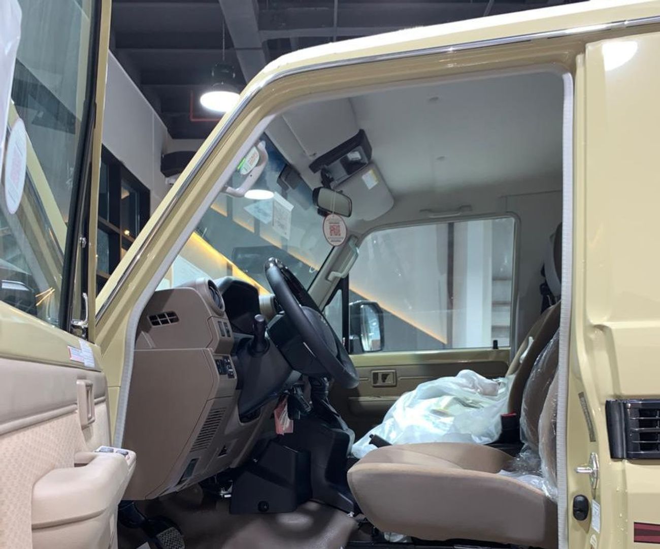 تويوتا لاند كروزر 70 TOYOTA LC79 SC 2.8L DIESEL AT BASIC 2025YM GCC