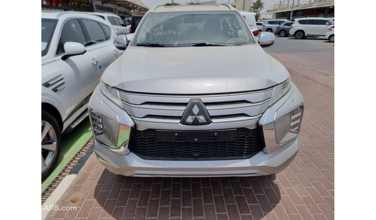 Mitsubishi Montero Sport F56 A/T 3.0L GLS (4WD) Full Option with 360 Camera Radar Power Tailgate White/Black Model 2022