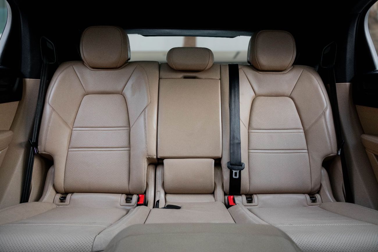 Porsche Cayenne Coupe | 5,581 P.M  | 0% Downpayment | Low Mileage!