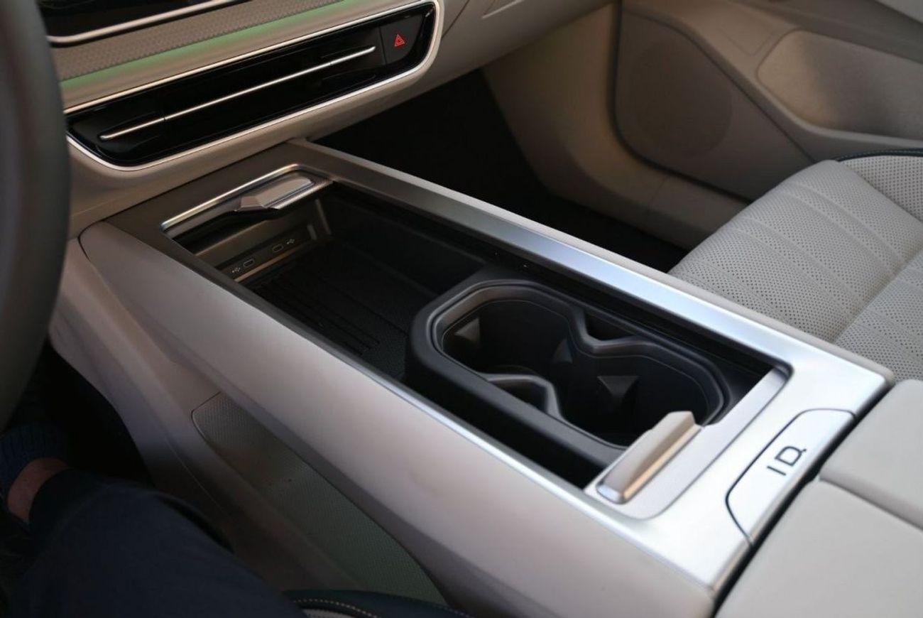 Volkswagen ID.7 Volkswagen ID 7 Pro Vizzion, Radar, 360 Camera, AR Heads-Up Display, Adaptive Cruise Control, Lane A