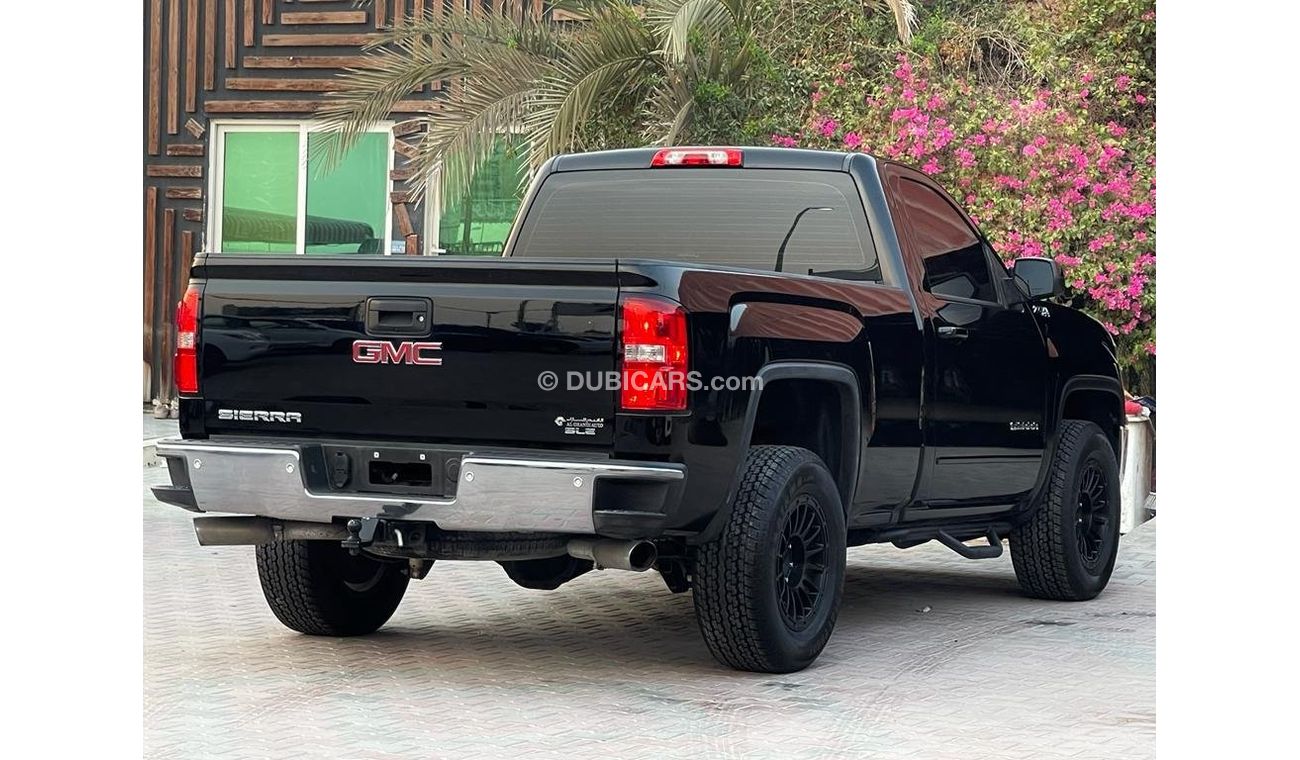 GMC Sierra