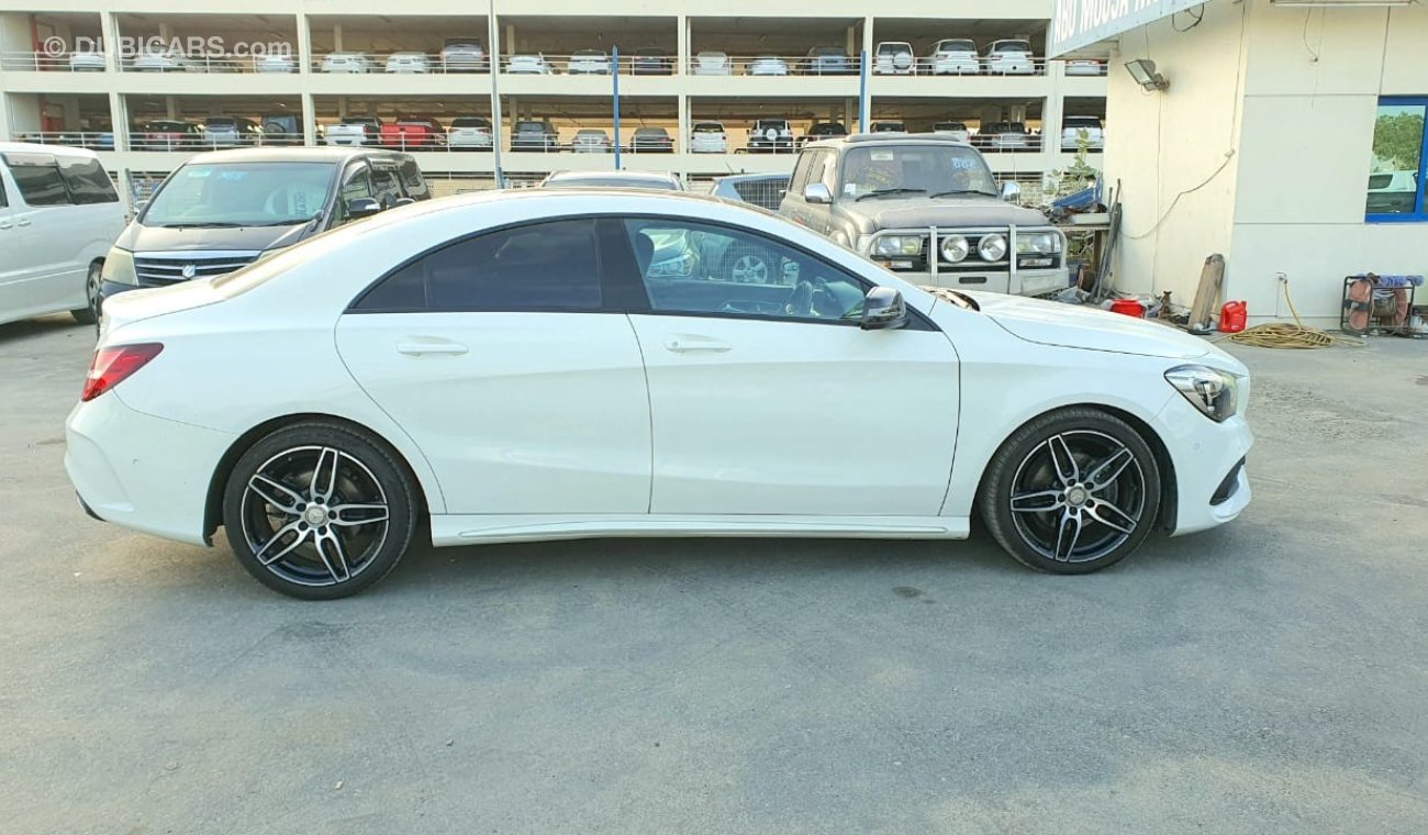 مرسيدس بنز CLA 200 AMG