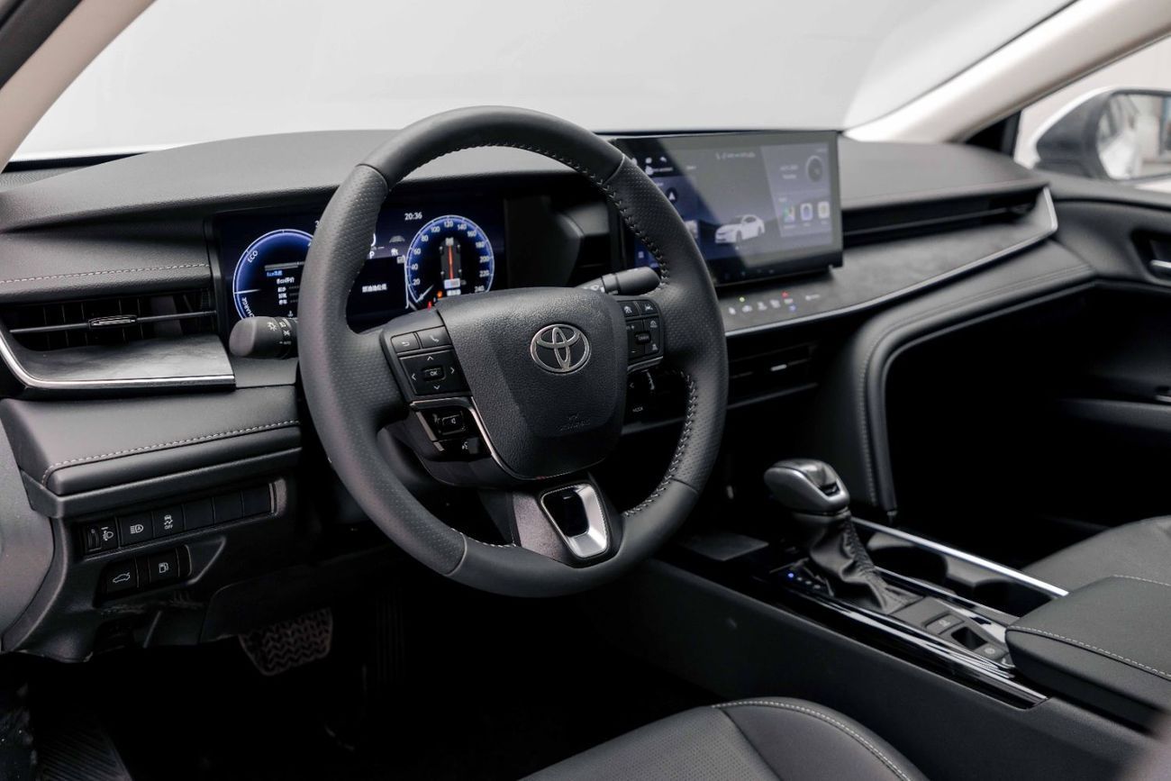 تويوتا كامري Premium 2.5L - Hybrid - White Inside Black | Export Only